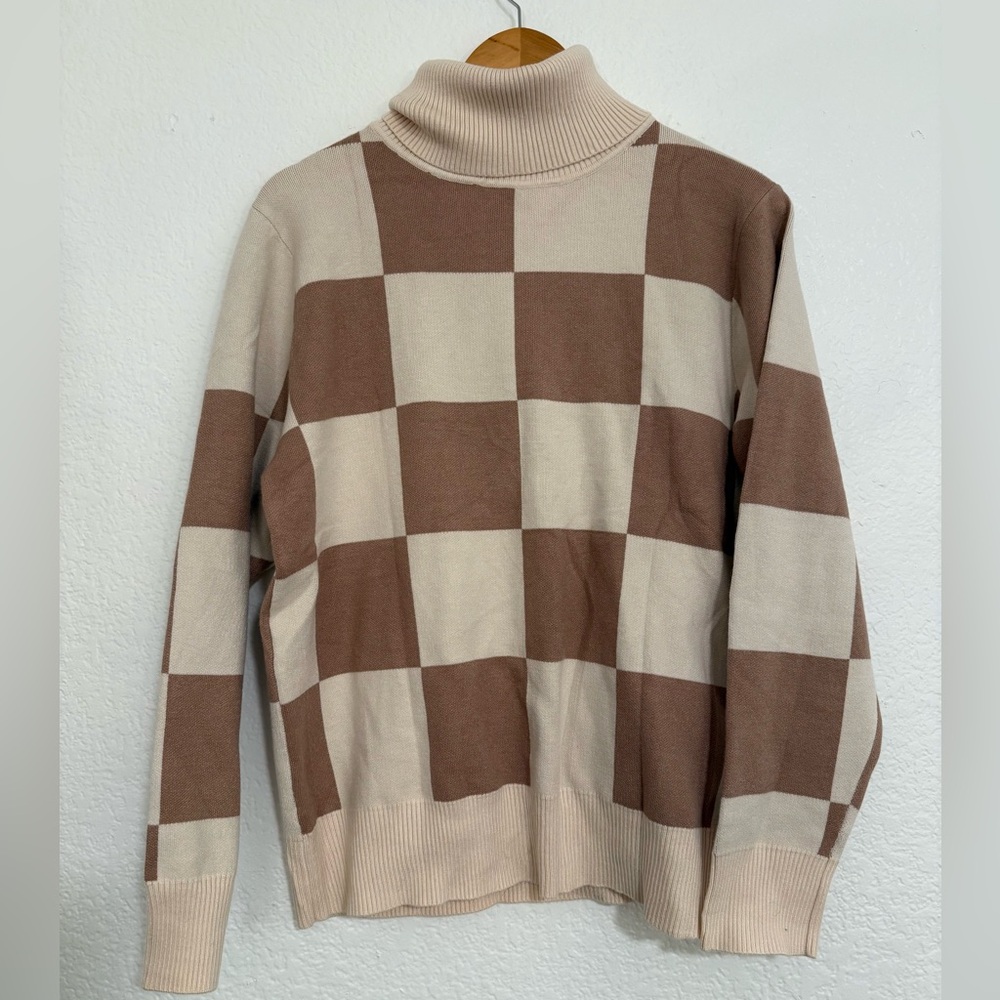 NWOT Brown & Cream Checkered Sweater, Turtleneck Women’s Size Large Checkerboard